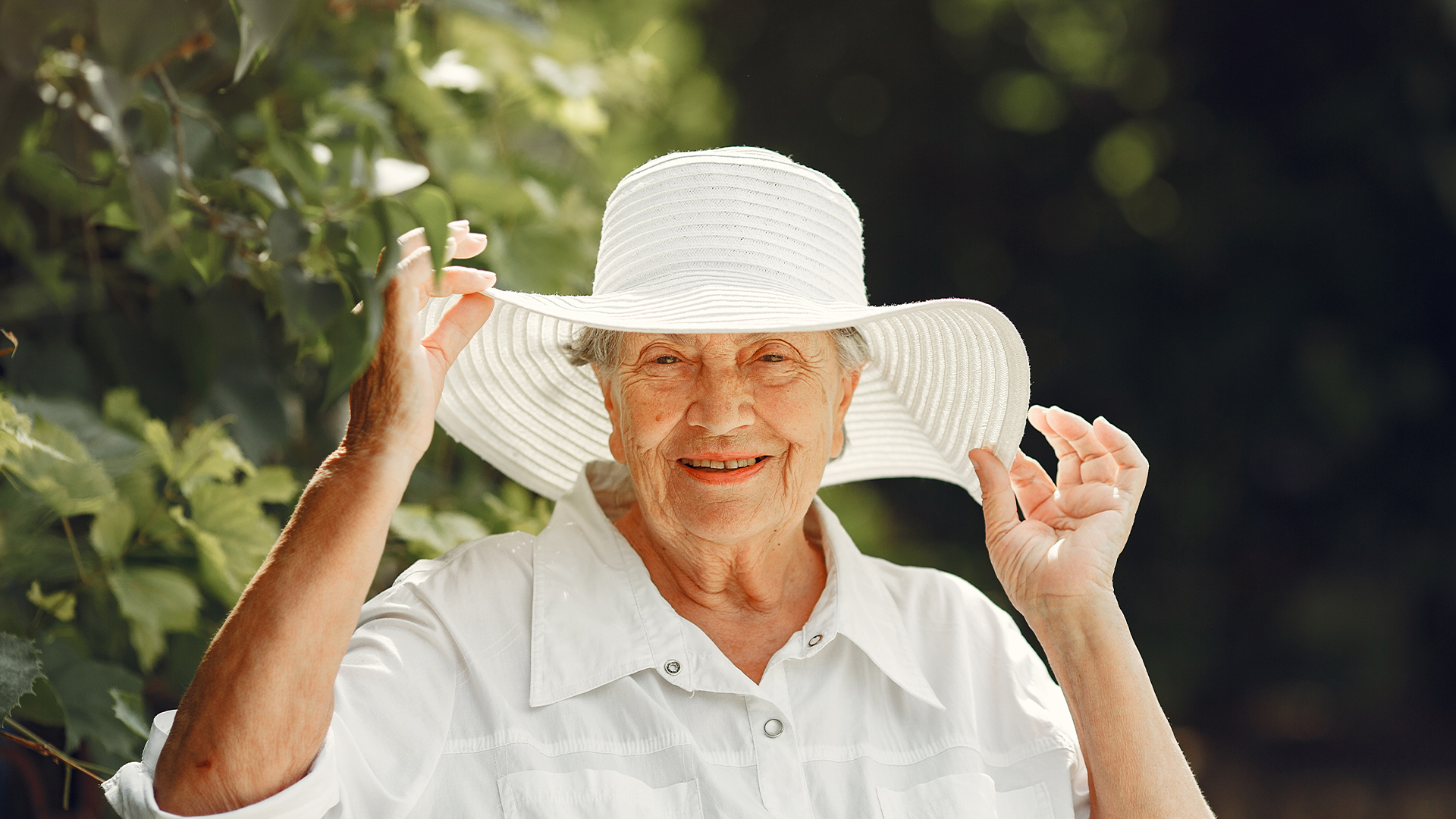 Cuidados com Idosos no Verão: Prevenção, Saúde e Bem-Estar na Terceira Idade
